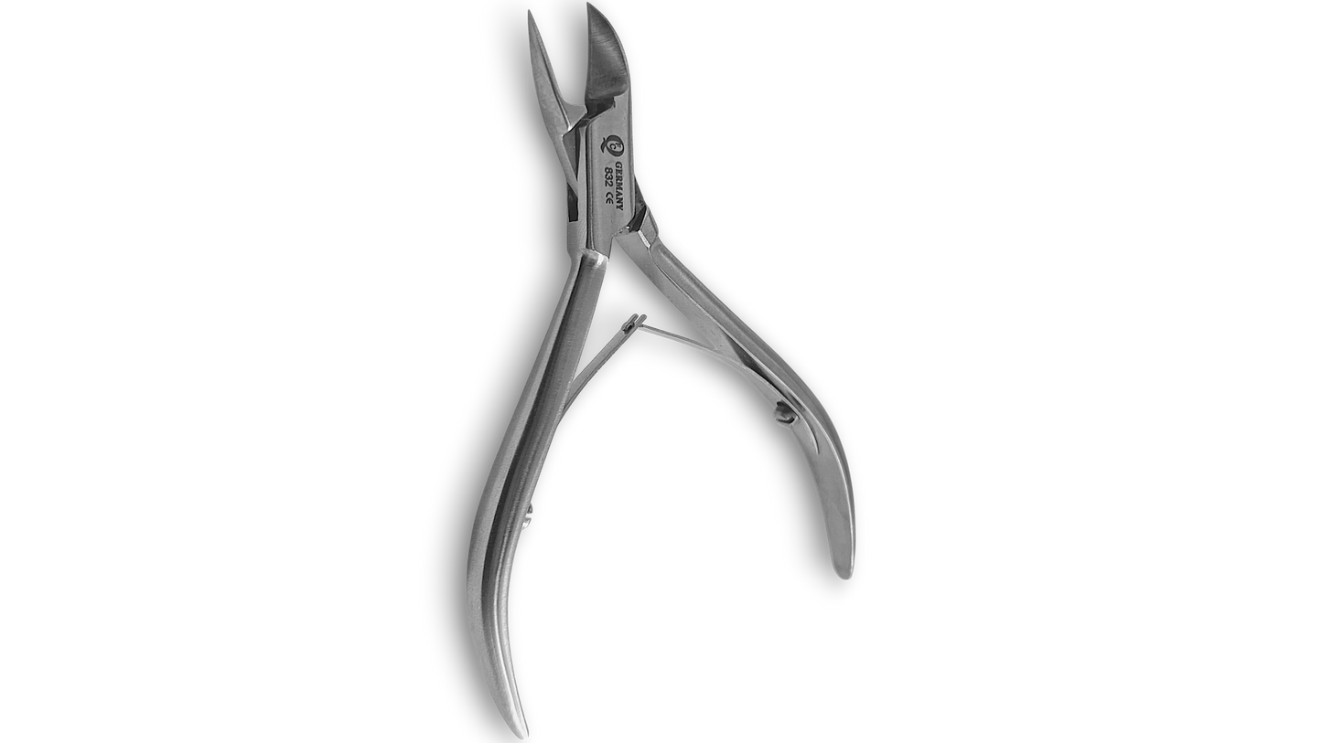 QFC832CE - 4.5" Nail Cutter - Curved Jaw